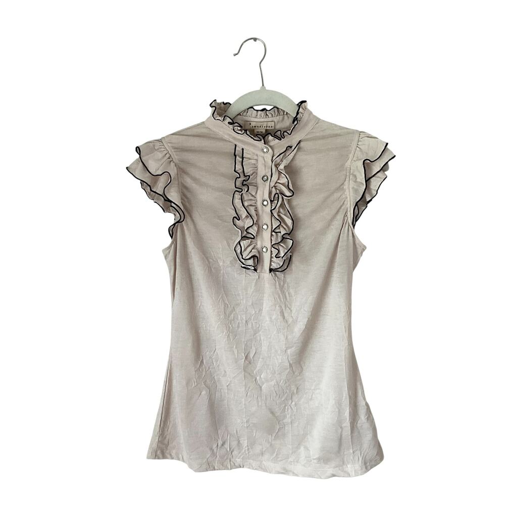 Twenty One Cream Ruffle Blouse: Y2K, 2000s